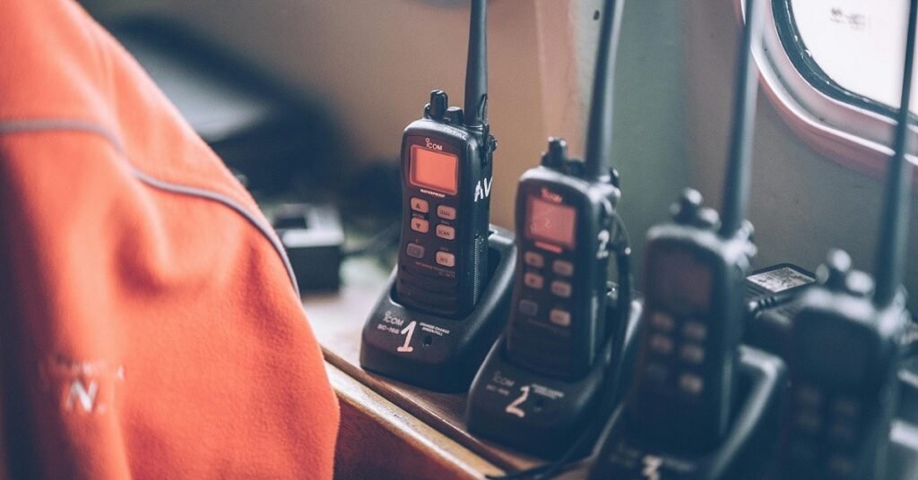 walkie talkie communication